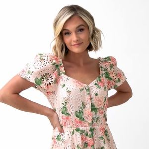 ISO 🌸 Rachel Parcell Floral Eyelet Dress in XS 🌸